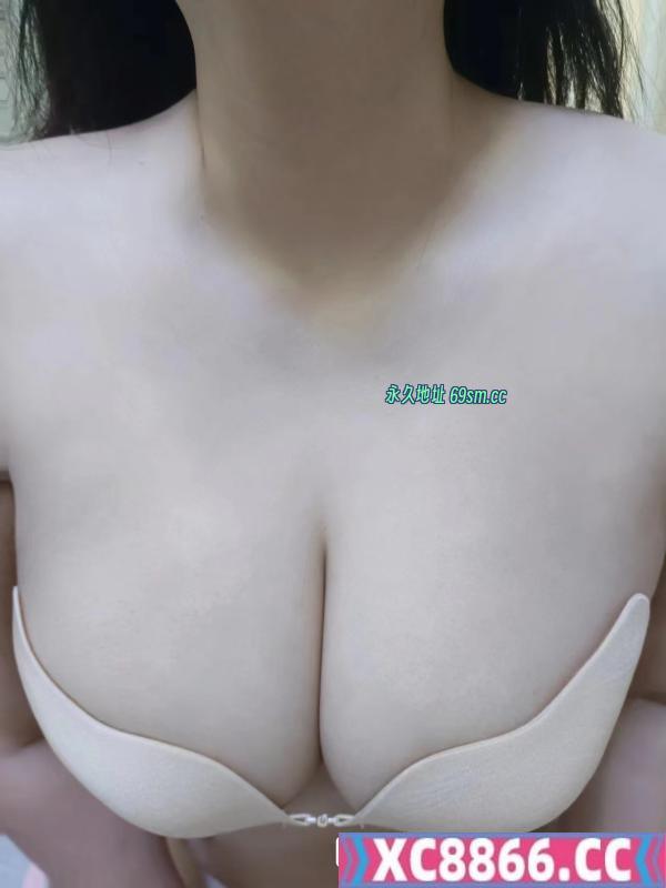 海珠巨乳波波老师