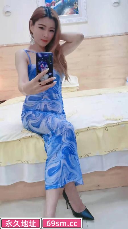 气质豹纹少妇