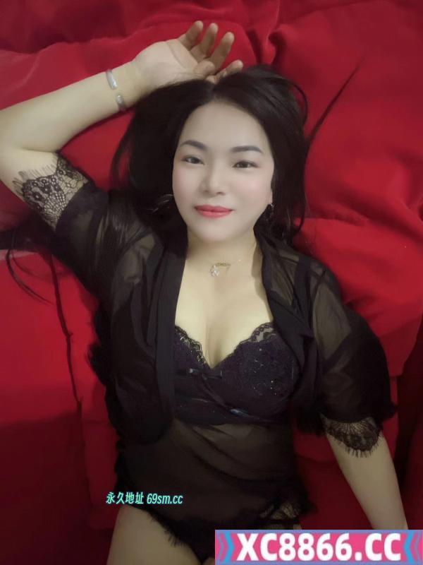 大东苗族小妹
