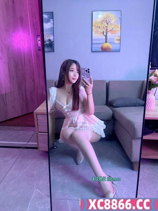 天府御姐小小椰