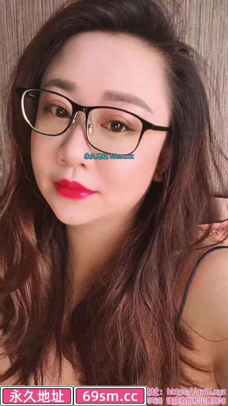 大胸服务型坦克姐
