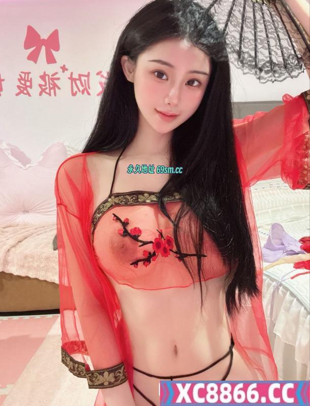 肤白貌美长腿气质老师