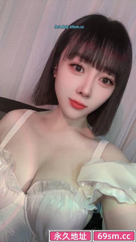 大胸艾琳小姐姐