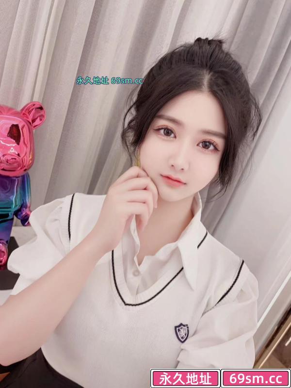 东城大胸沐子