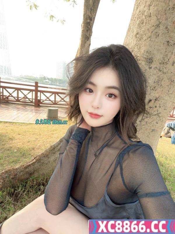 颜值反差清纯小欲女