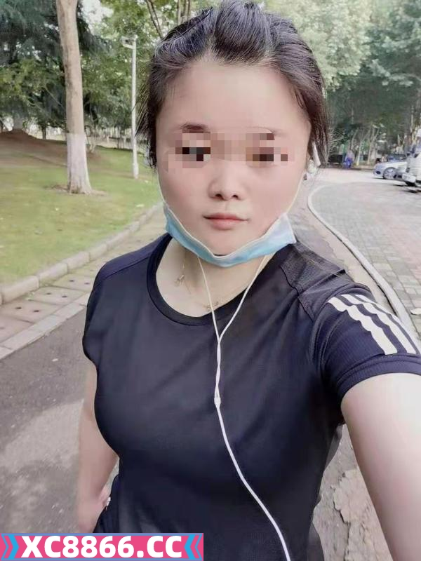 光谷青年城小姐姐