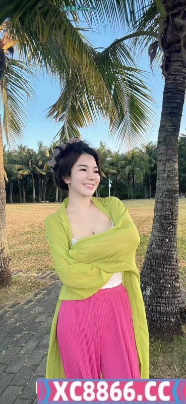 童颜巨乳爱妃