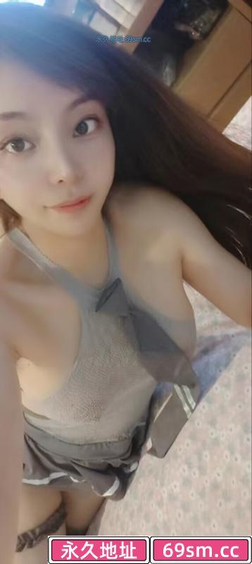 黑丝袜小少妇