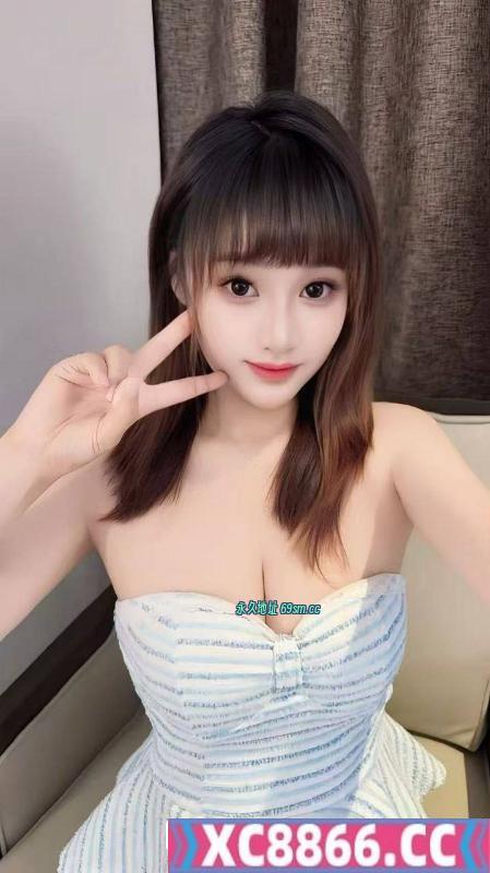 身材高挑风骚小姐姐