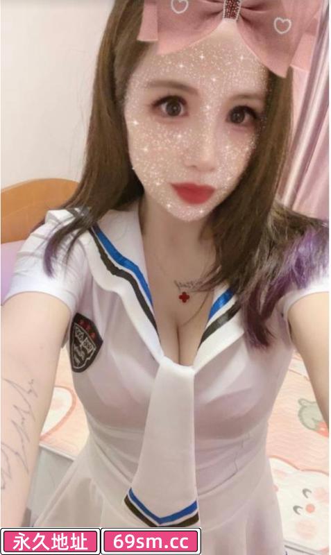 望京粉色车头灯