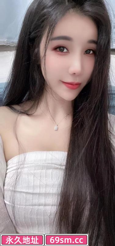 燕塘身材好风骚小妮子