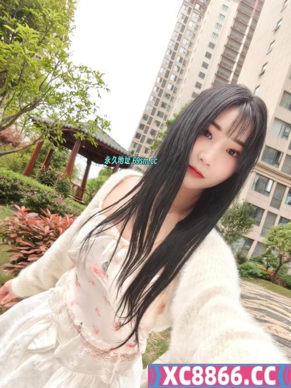 光谷大长腿芳芳