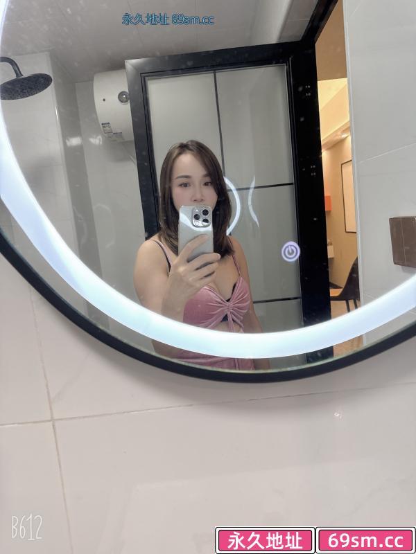 长腿韵味小少妇