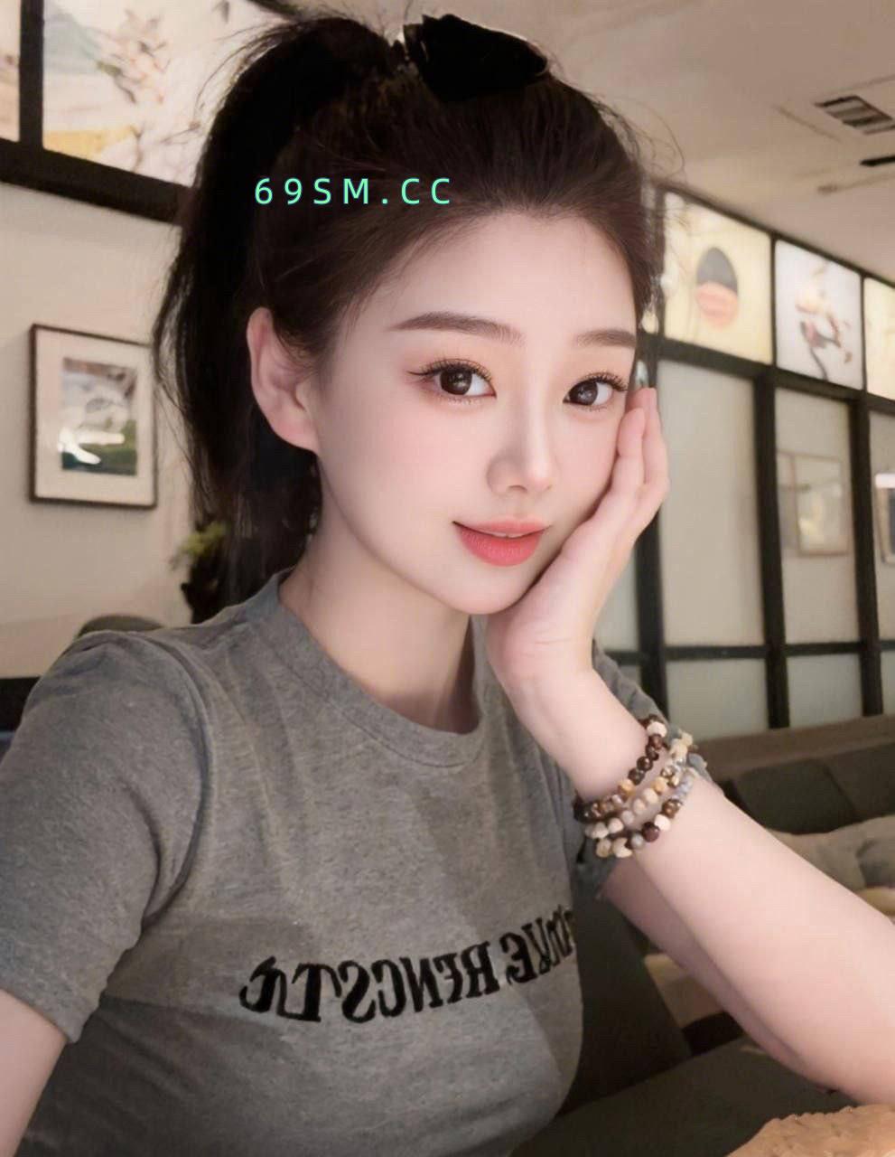 高级感巨奶老师