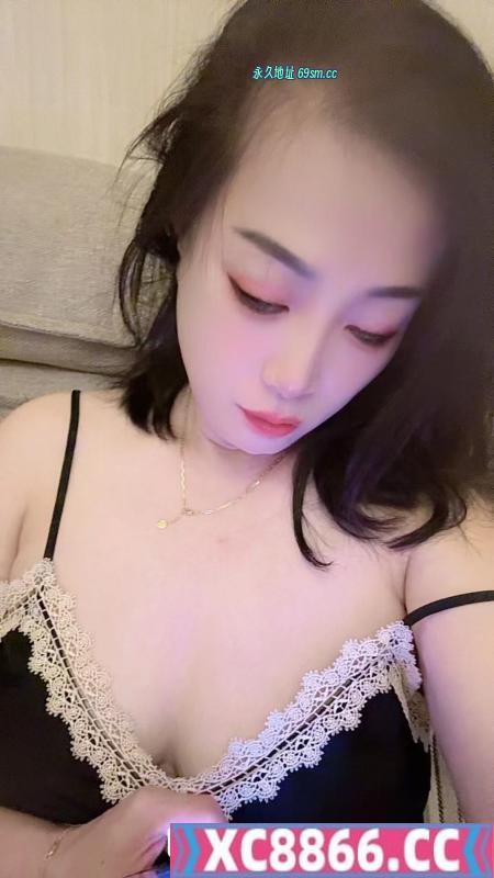 黑丝制服大胸安娜