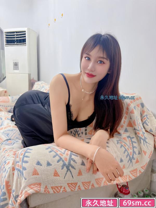 一字马女神乐乐