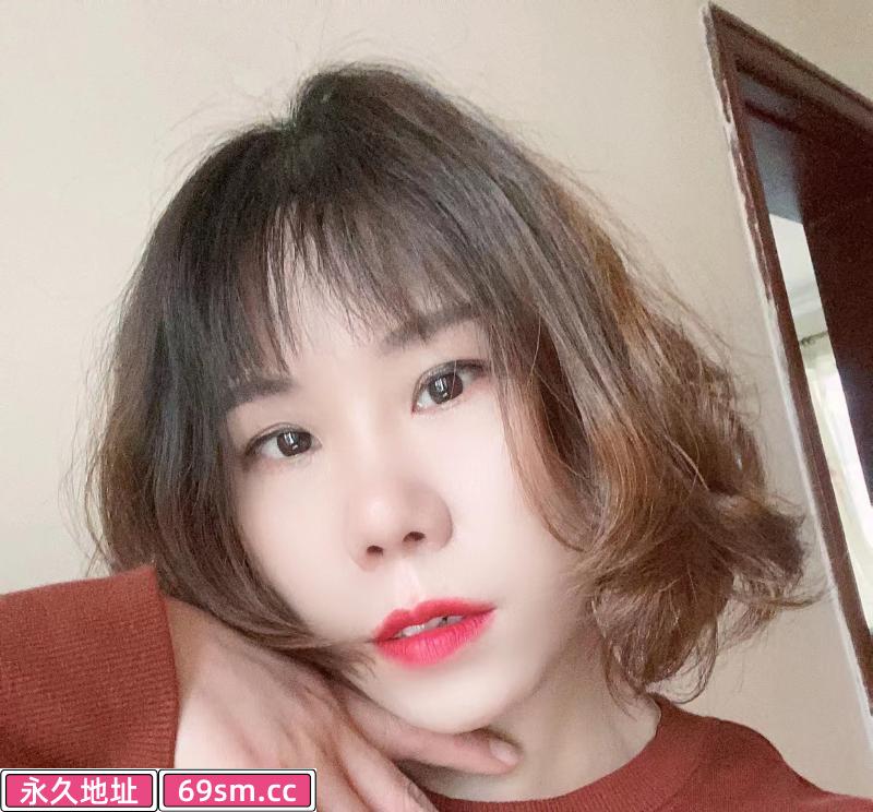 大胸小姐姐