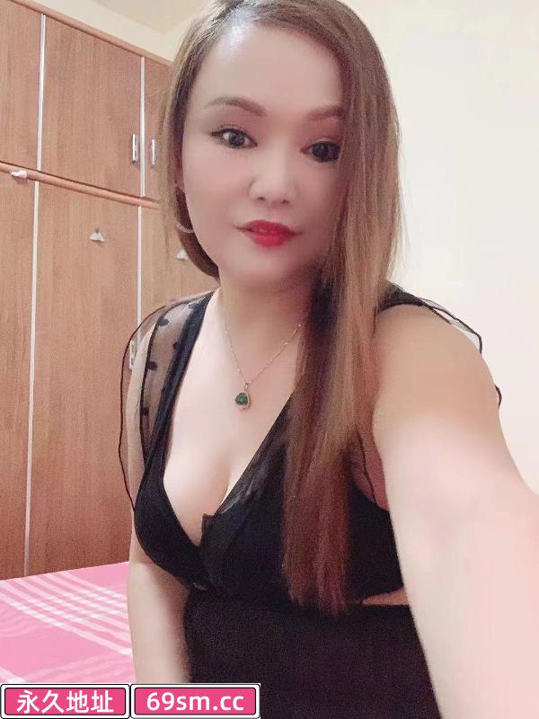 越秀泄火熟女梅子