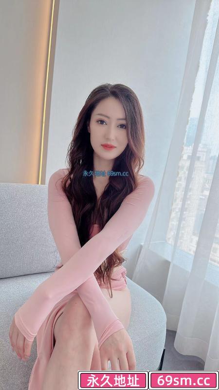 肤白貌美大长腿