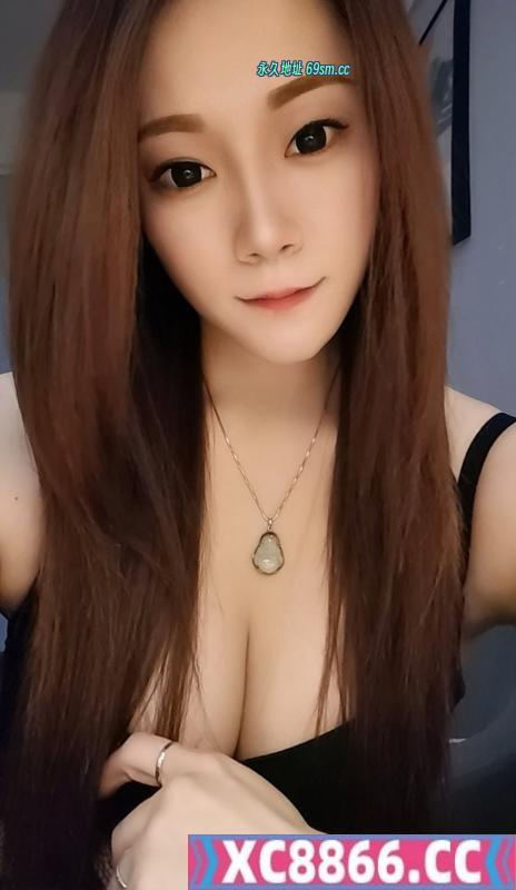 龙华大胸性感小姐姐