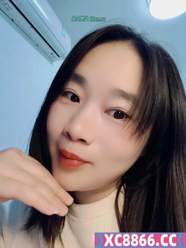 大胸肥臀小姐姐