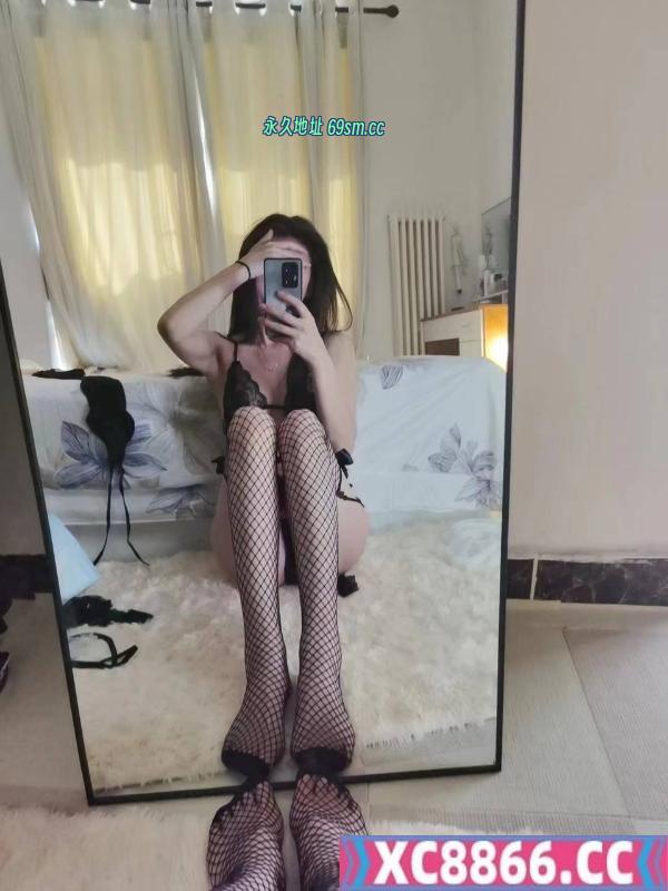 高挑长腿颜值老师
