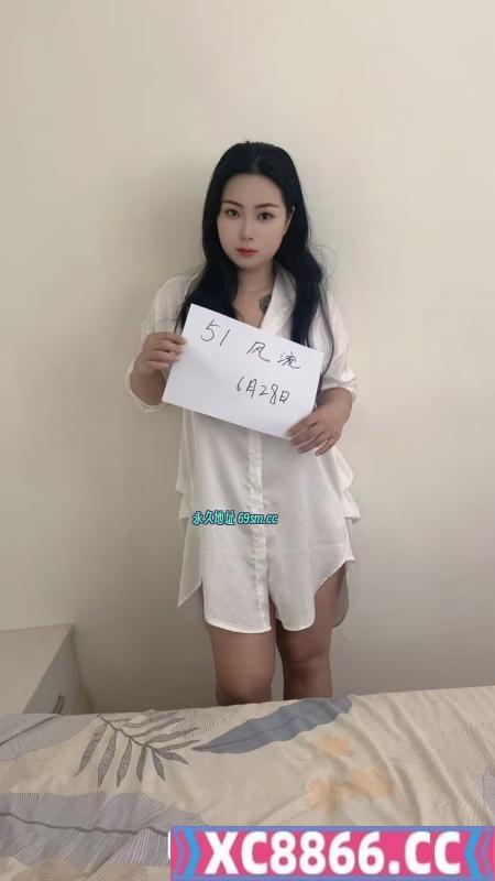 巨乳芊芊