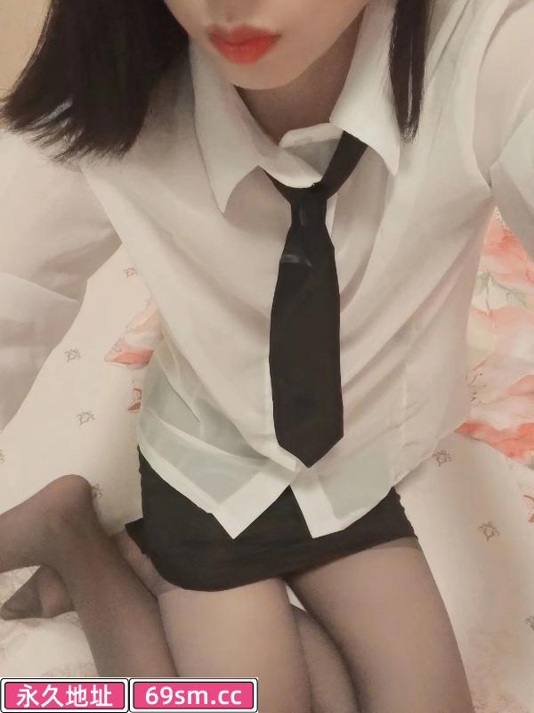 丝足艾菲儿