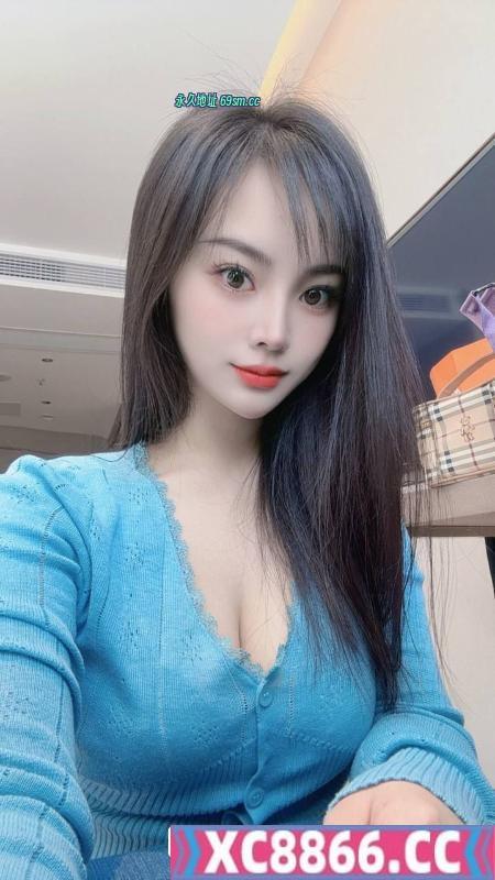 舌吻气质美胸芊芊