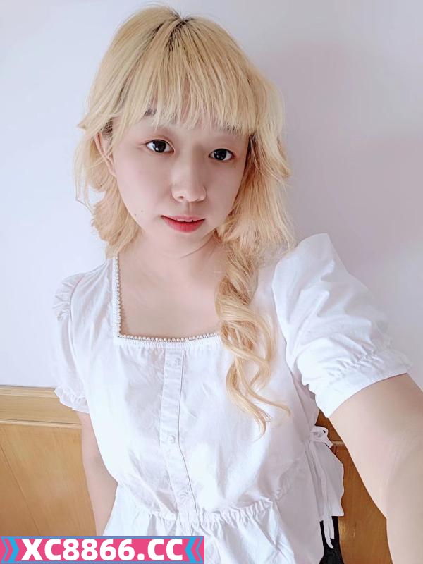 平房区大胸妹子微坦