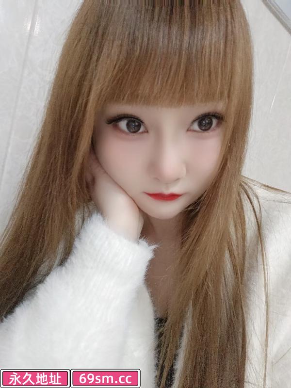 年轻爆乳大奶美女