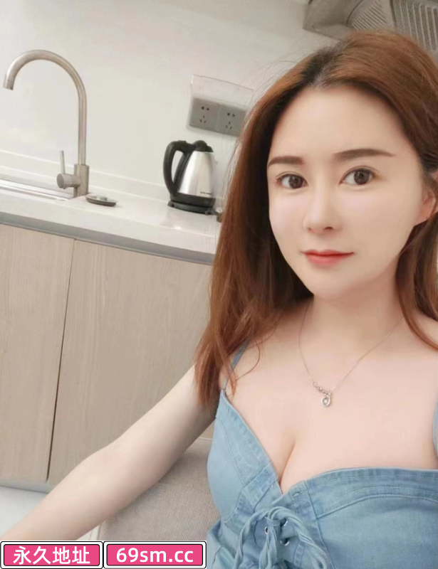 大眼大波妹古琪琪