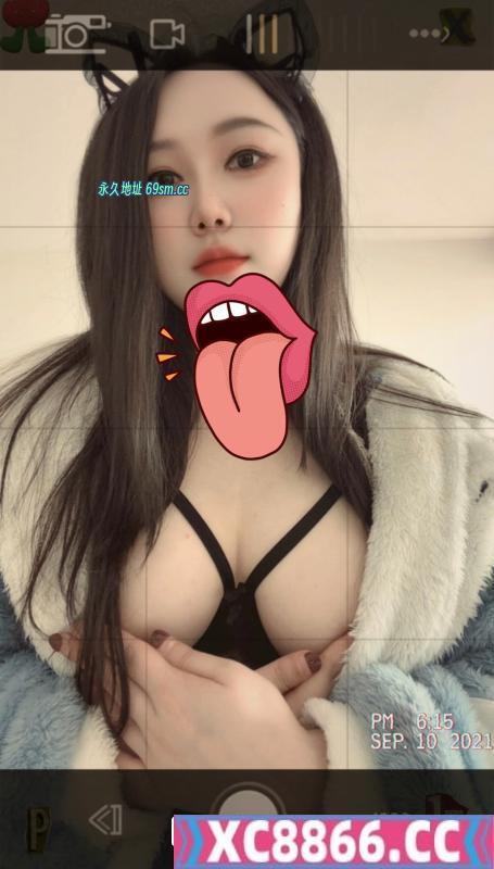 大胸黑丝妹妹
