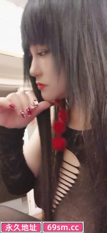 大奶吞精骚妇