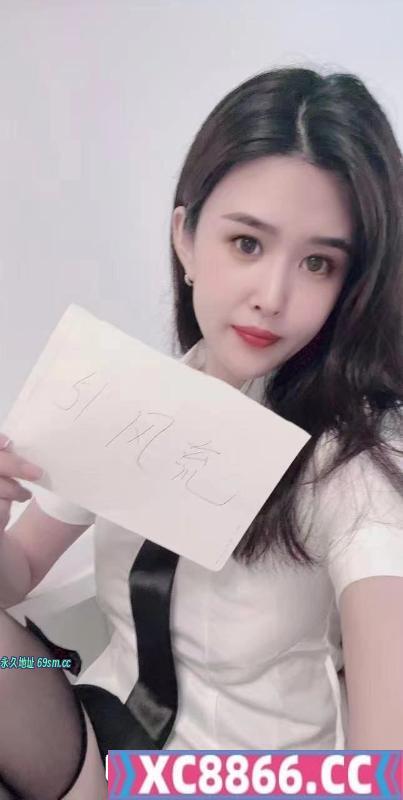 小北服务型美眉