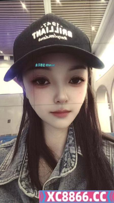 制服小翘臀倩倩