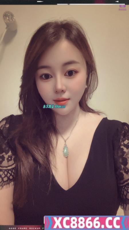 风情D奶美妇