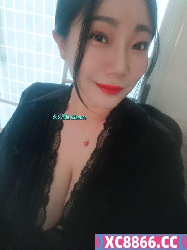 巨乳潮喷少妇