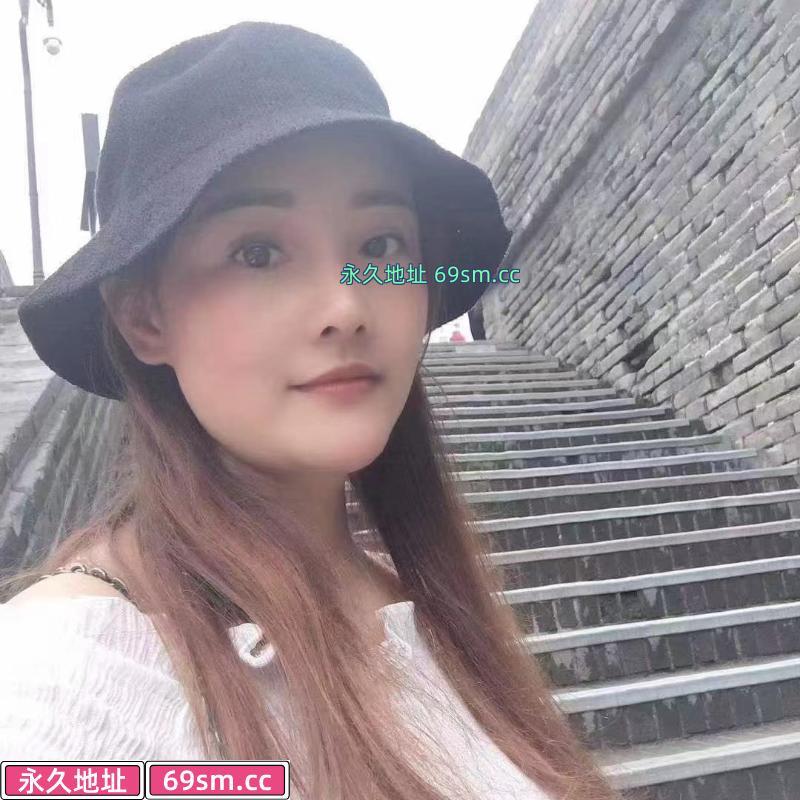 维族少妇
