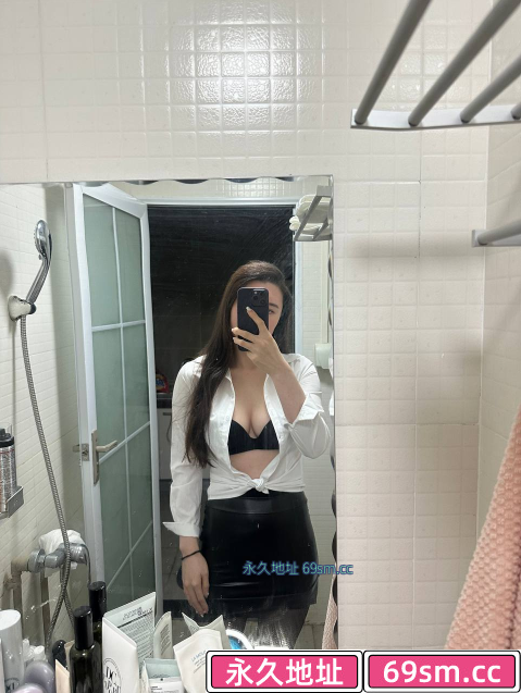 御姐型大奶少妇