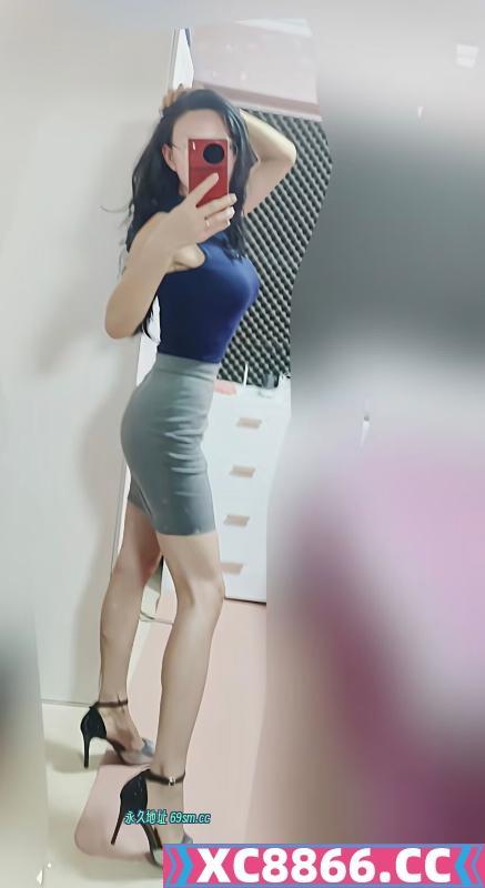 小蛮腰喷泉御姐