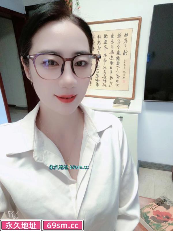 七夕情人节眼镜骚妇