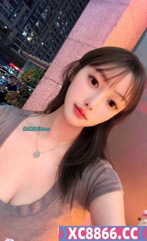 大胸女友颜值茶茶