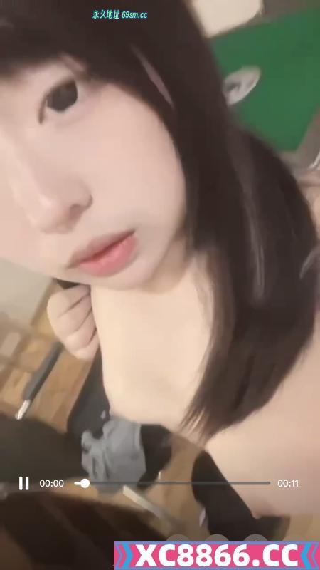 超嫩精神小妹