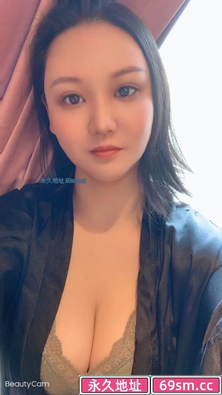 丰满美少妇
