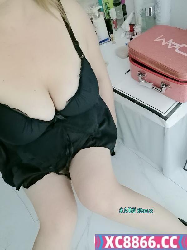 浦江大臀妞