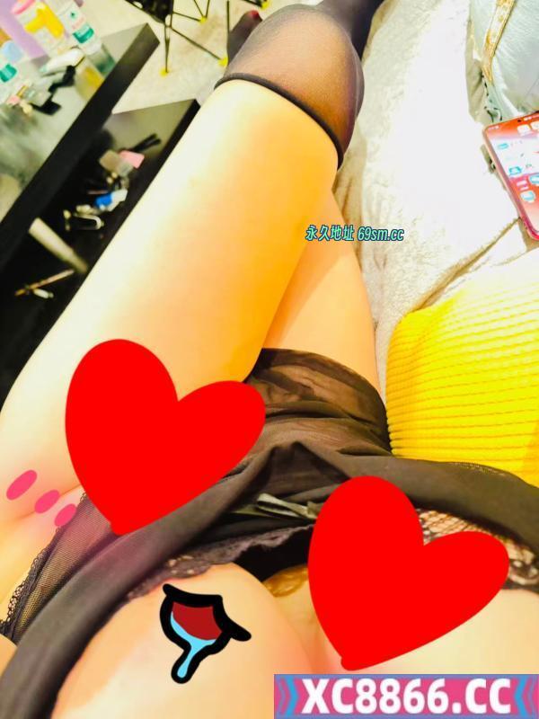 栖霞骚货馒头b巨乳