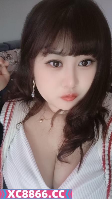 大连可爱大胸妹