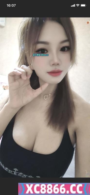 一米七长腿大奶少妇