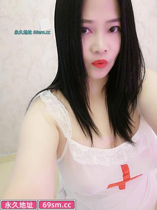 渝北风骚白皙大胸少妇
